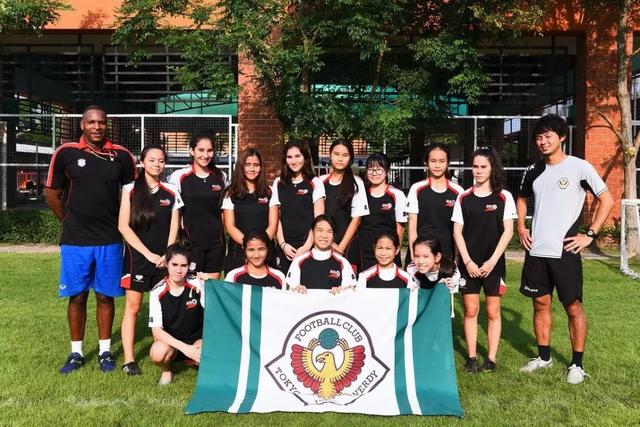 哈弗茨妻子晒怀孕照：我们最大的恩赐